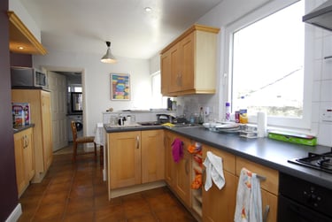 4 bed house, Holdsworth Street, North Hill, Plymouth, PL46NN - Image 1